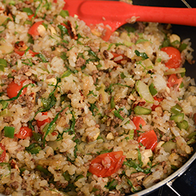 たっぷりナッツと香味野菜の炒めごはん⑨